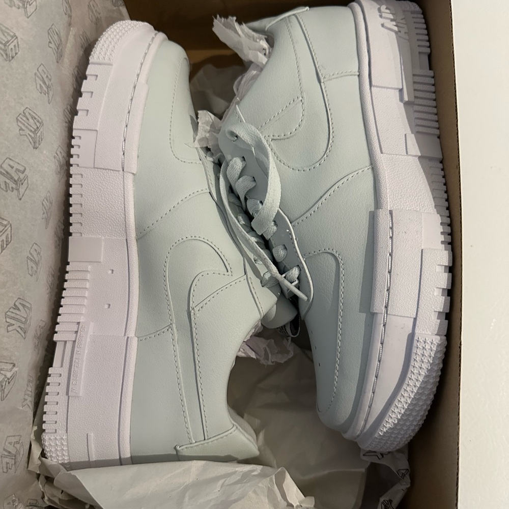 Nike White Low-Top Chunky Swoosh Sneakers